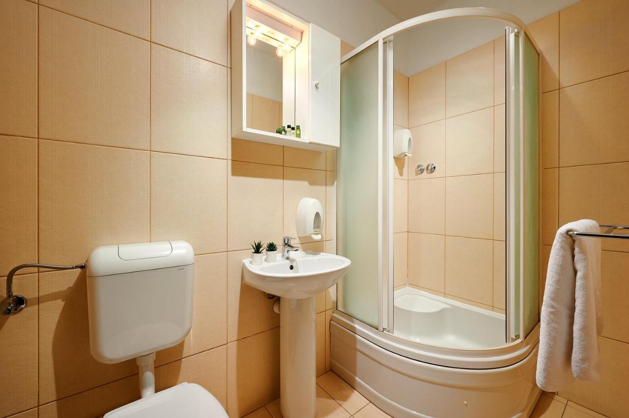 Stara Olea Bed & Breakfast Split Bagian luar foto